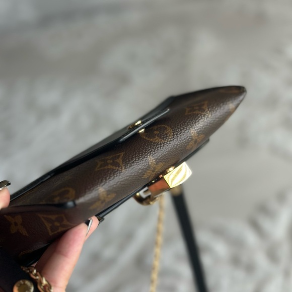 LOUIS VUITTON Padlock On Strap Monogram Handbag - Picture 8 of 13